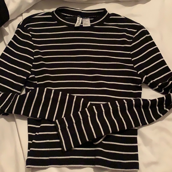 Stripped H&M Tee - Picture 1 of 2